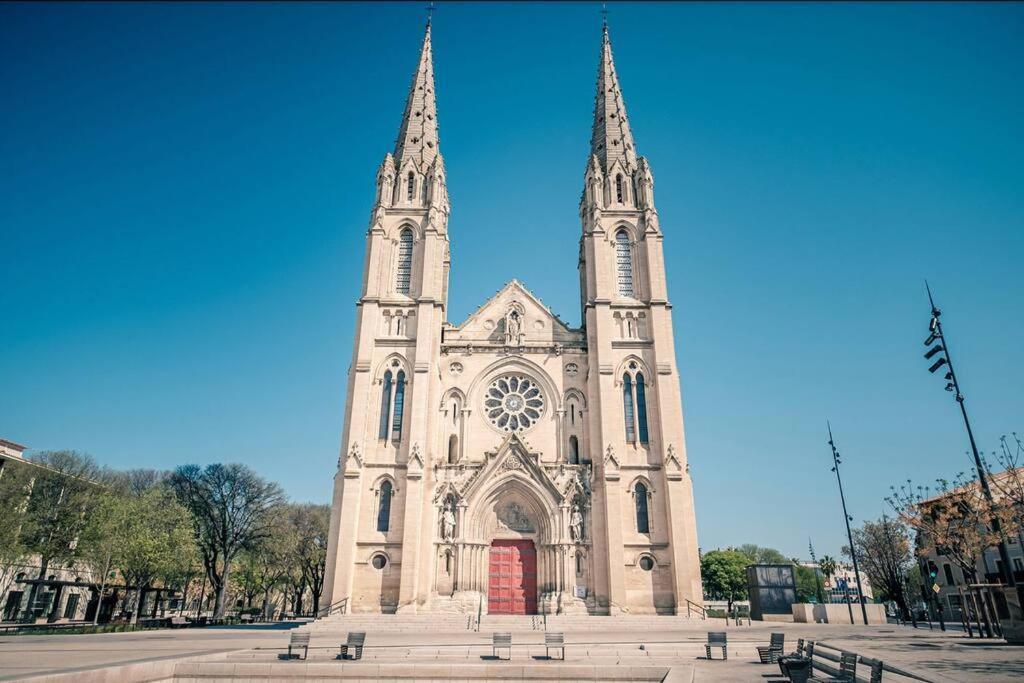 Le Contemporain-2 Chambres-Vue Eglise Saint Paul Nîmes Exteriér fotografie